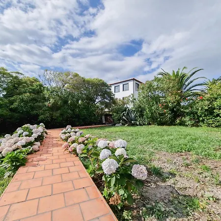 Hostel Loving Strangers