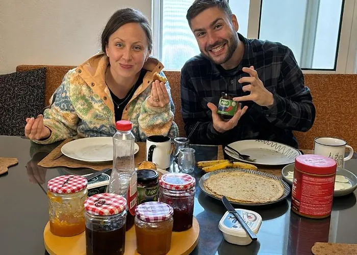 호스텔 Loving Strangers