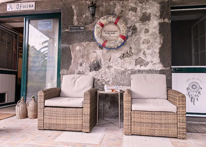 Loving Strangers * 마달레나