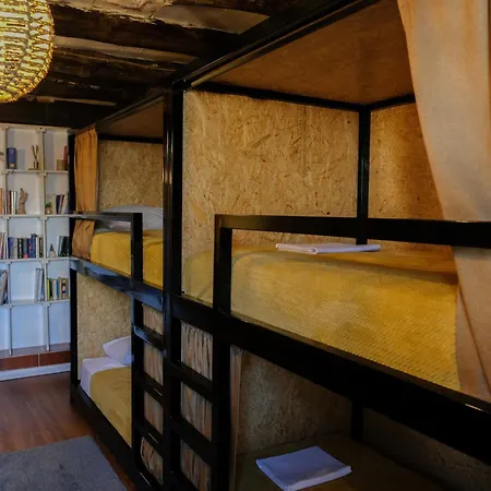 Loving Strangers Albergue