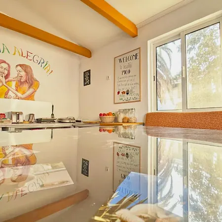 Hostel Loving Strangers Madalena (Azores)