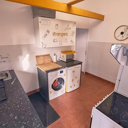 Loving Strangers Hostel *