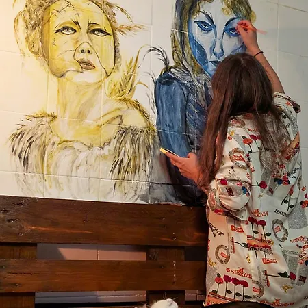 Loving Strangers Hostel *